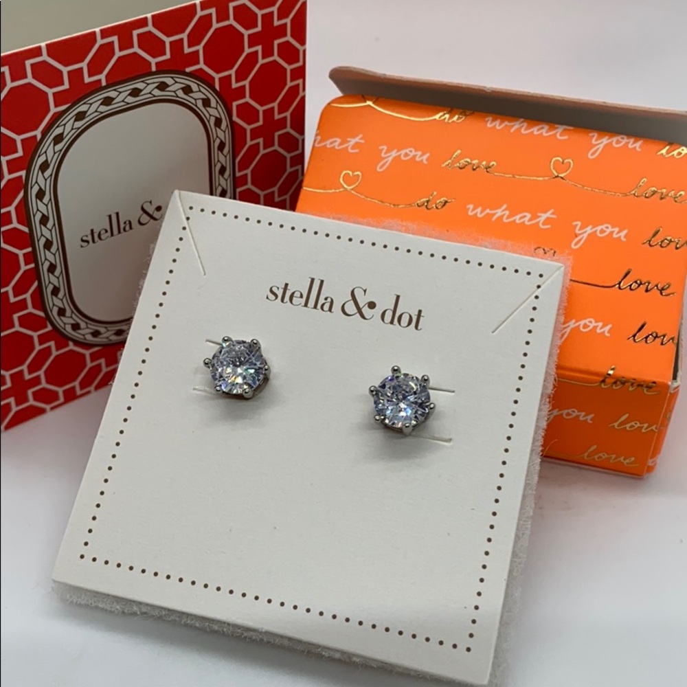 Stella & Dot Sparkle Studs-Silver